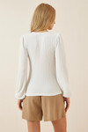 Kadın Beyaz Balon Kol Dokulu Kare Yaka Trend Örme Bluz HZL23W-BD104421