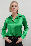 Kadın Koyu Yeşil Hafif Dökümlü Saten Yüzeyli Gömlek HZL22W-BD139641