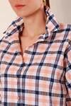 Kadın Oranj Beyaz Lacivert Ekose Gömlek HZL22W-BD1201451