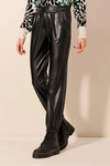 Kadın Siyah Beli Yapışkan Kapamalı Paçası Lastikli İçi Polarlı Suni Deri Pantolon HZL24W-BD166231