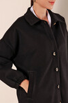 Kadın Siyah Cepli Düğme Kapamalı Geniş Kalıp Ceket HZL23W-BD106741