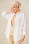 Kadın Tesettür Beyaz Geniş Kalıp Uzun Basic Gömlek HZL24W-BD139001