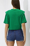 Kadın Yeşil Yazı Baskılı Oversize Vatkalı  Bel Detay Örme T-Shirt  HZL23S-DSB120231