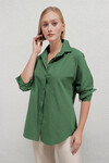 Kadın Zümrüt Yeşili Oversize Uzun Basic Gömlek HZL22W-BD139001